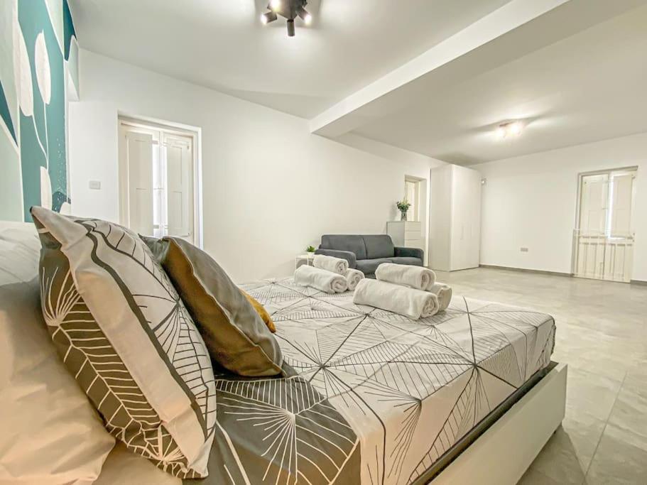 Ferienwohnung Designer Duplex Penthouse In Floriana Exterior foto