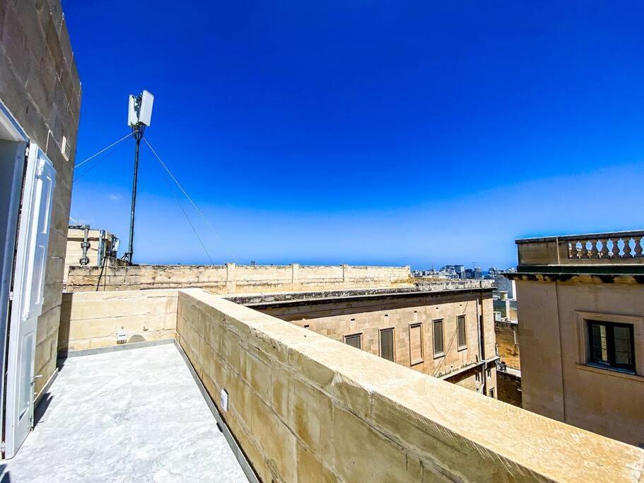 Ferienwohnung Designer Duplex Penthouse In Floriana Exterior foto